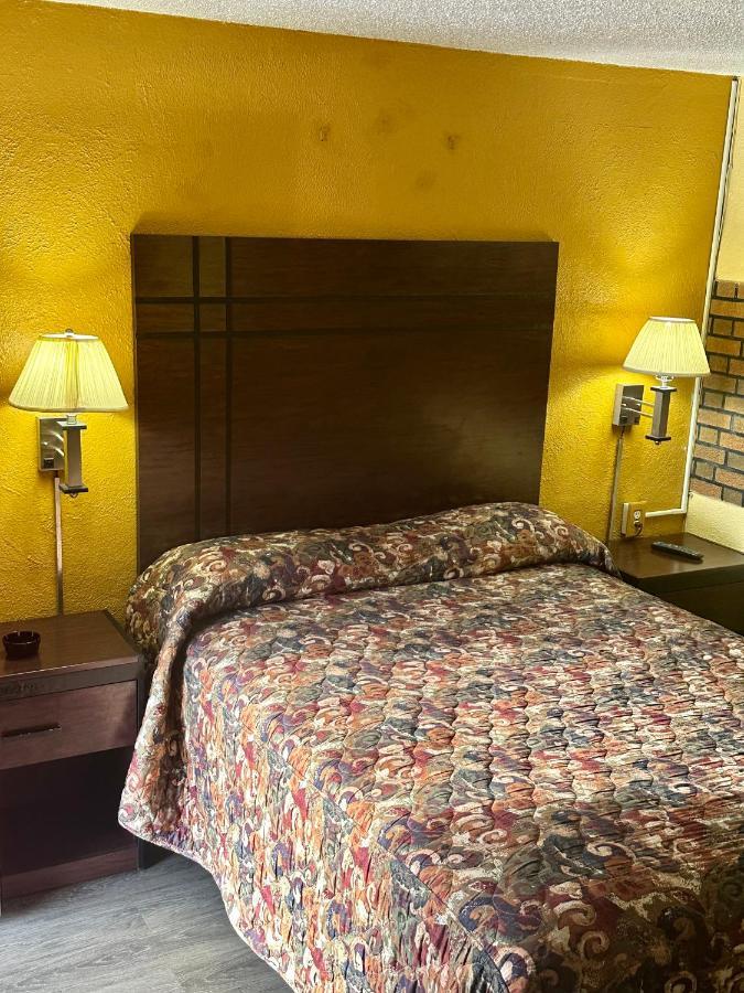 Motel 301 Orient Park Luaran gambar